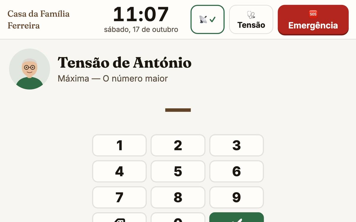 O teclado de algarismos para escrever a tensão do António, começando pela máxima